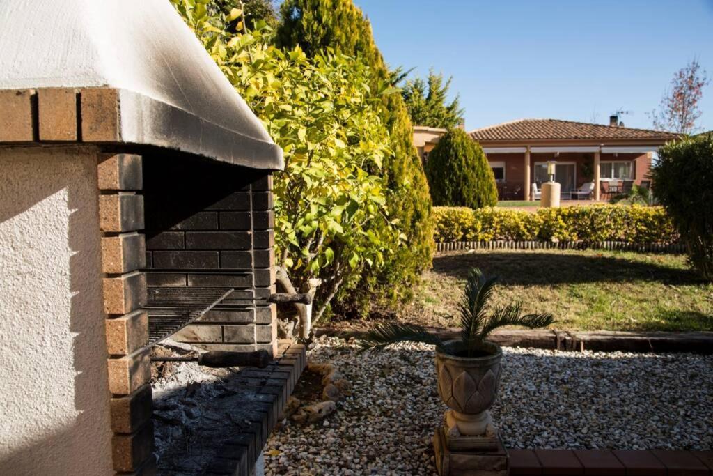 Casa Bella Con Piscina Vila Caldes De Montbui Exterior foto